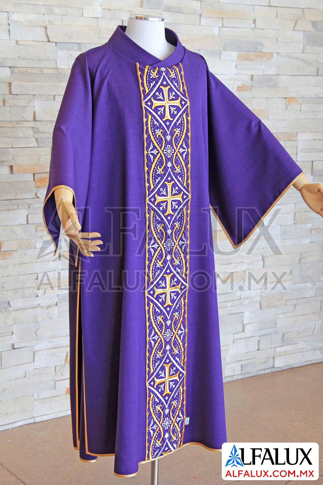 05 FRANCES RECTO Dalmatica Alfalux  Central Morado 344 (2)